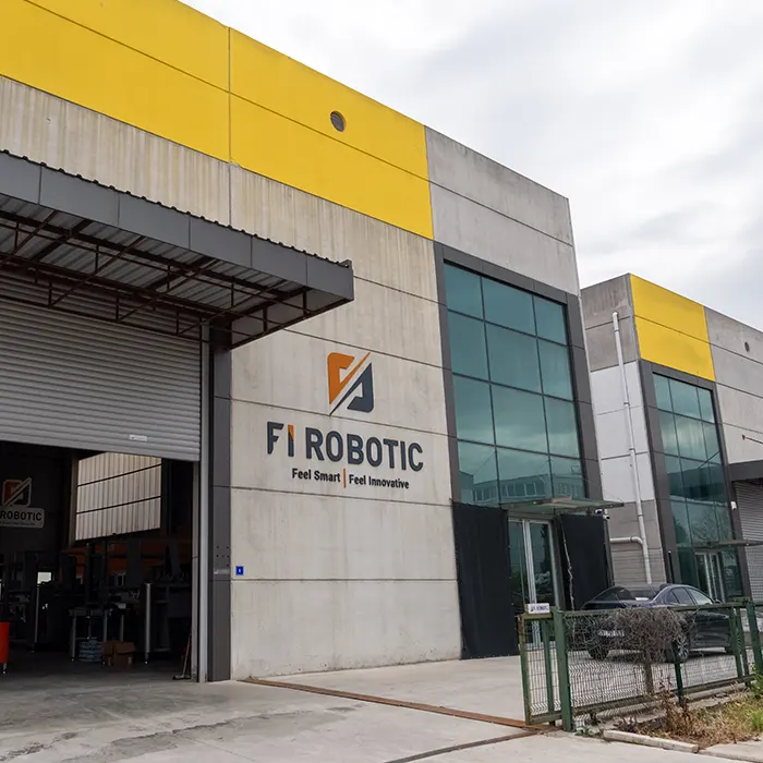 fi-robotic-izmir-turkiye-dis-bina